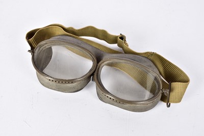 Lot 20 - A pair of WWII German Luftwaffe Flying Goggles