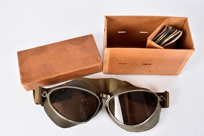 Lot 22 - A pair of WWII German Luftwaffe Flying Goggles
