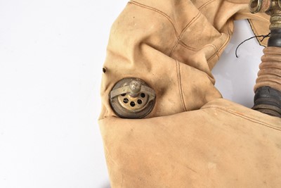 Lot 27 - A German Third Reich Kriegsmarine U-Boat Tauchretter