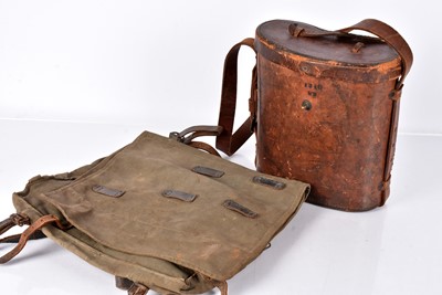 Lot 31 - A WWII War Department marked M44 Binocular case