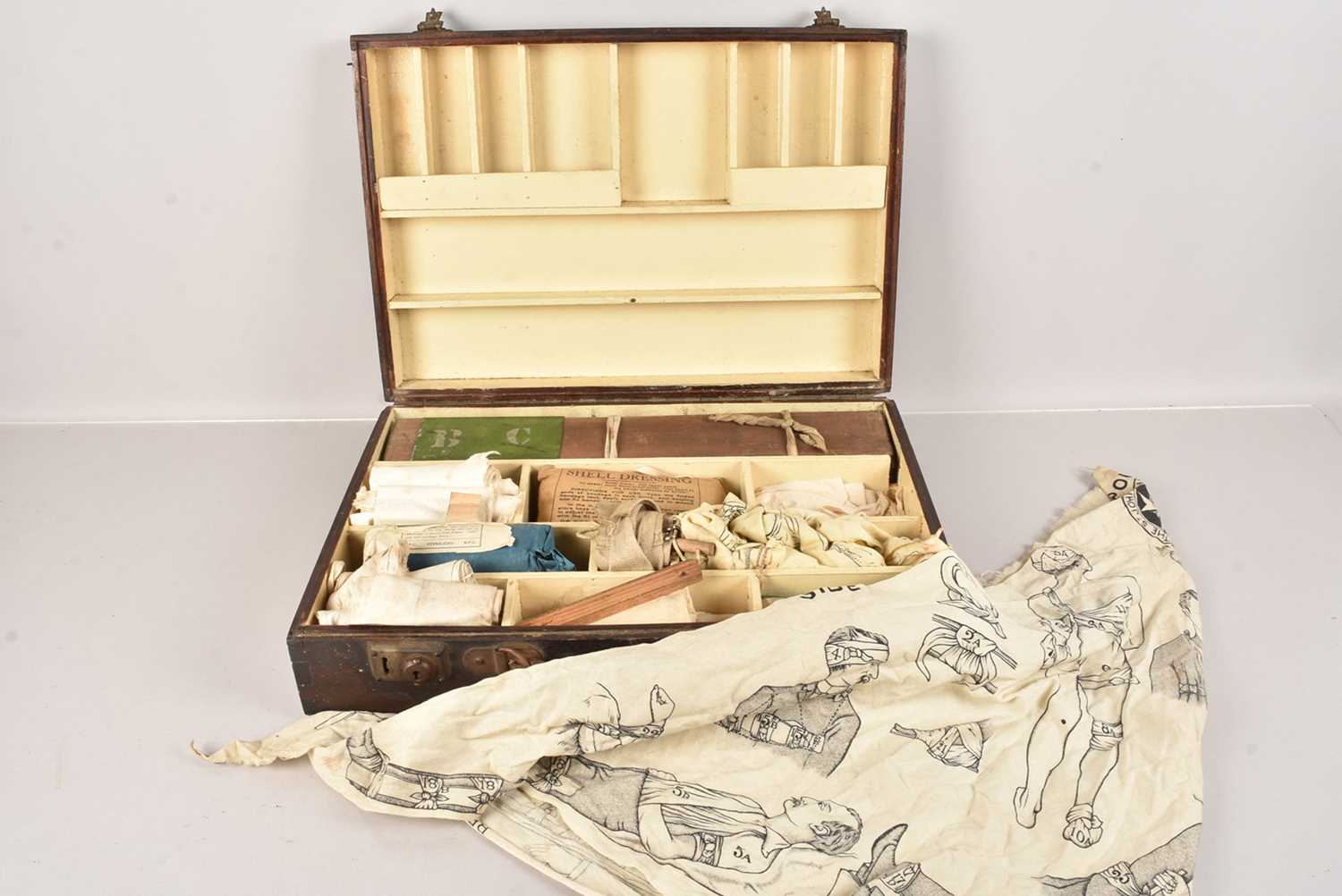 Lot 95 - An Antique First Aid Kit for the Lincoln & District Ambulance Society