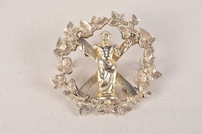 Lot 133 - A Royal Aberdeenshire Highlanders Militia Officer's silver cap badge