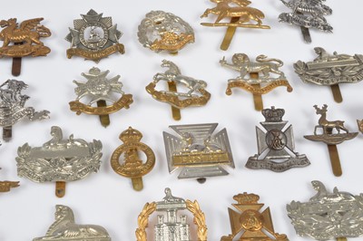 Lot 142 - A collection of British Cap Badges