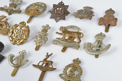 Lot 147 - An assortment of British Regimental Cap Badges