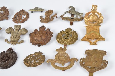 Lot 152 - An assortment of Cap Badges