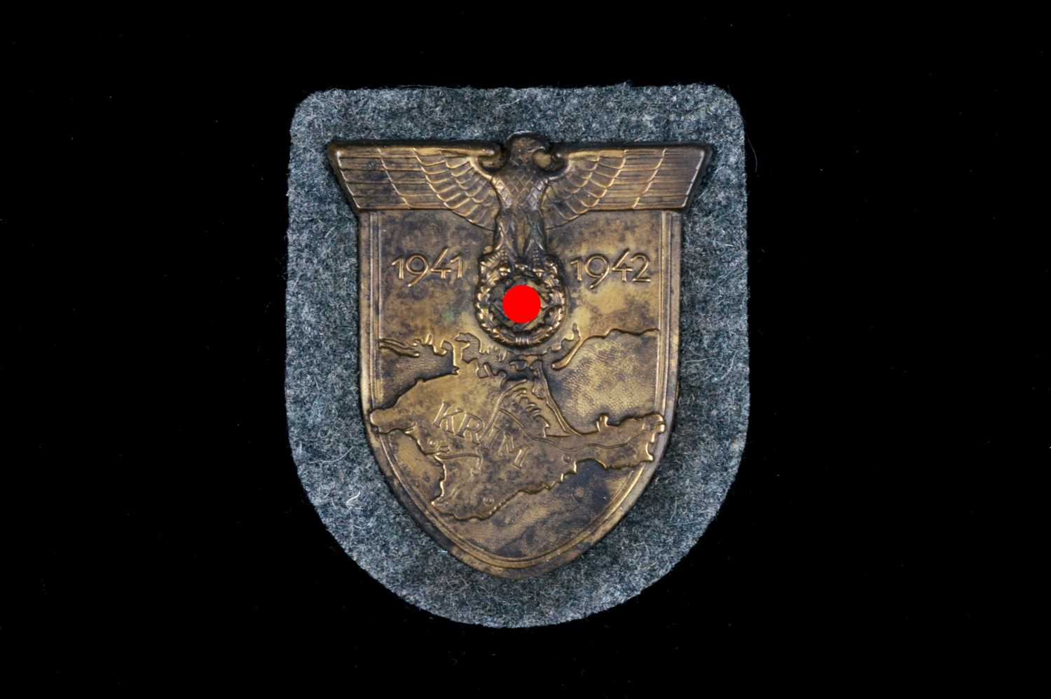 Lot 171 - A WWII German Army/Waffen SS Krim Campaign Shield