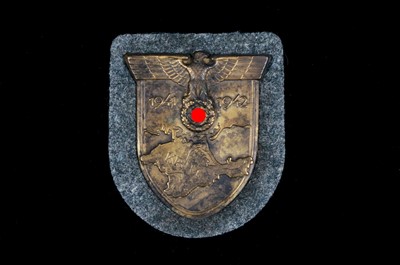 Lot 171 - A WWII German Army/Waffen SS Krim Campaign Shield