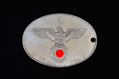 Lot 175 - A German Gestapo Warrant Disc