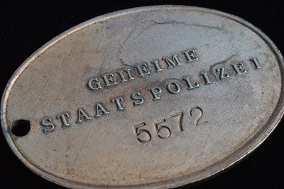Lot 175 - A German Gestapo Warrant Disc