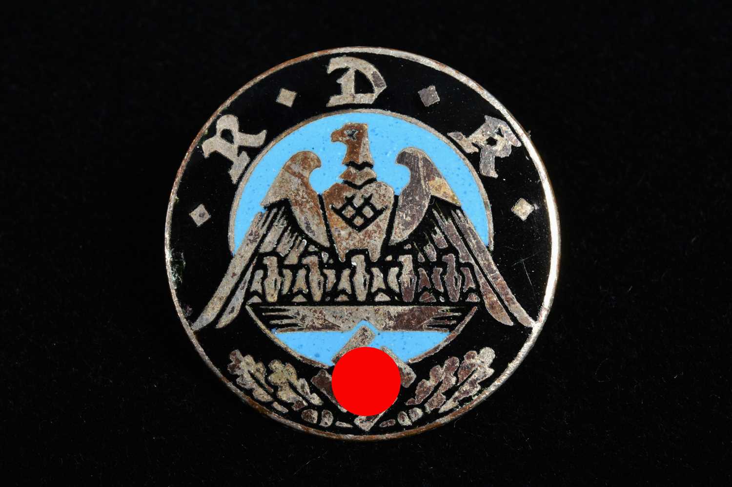 Lot 177 - An RDK Members Badge