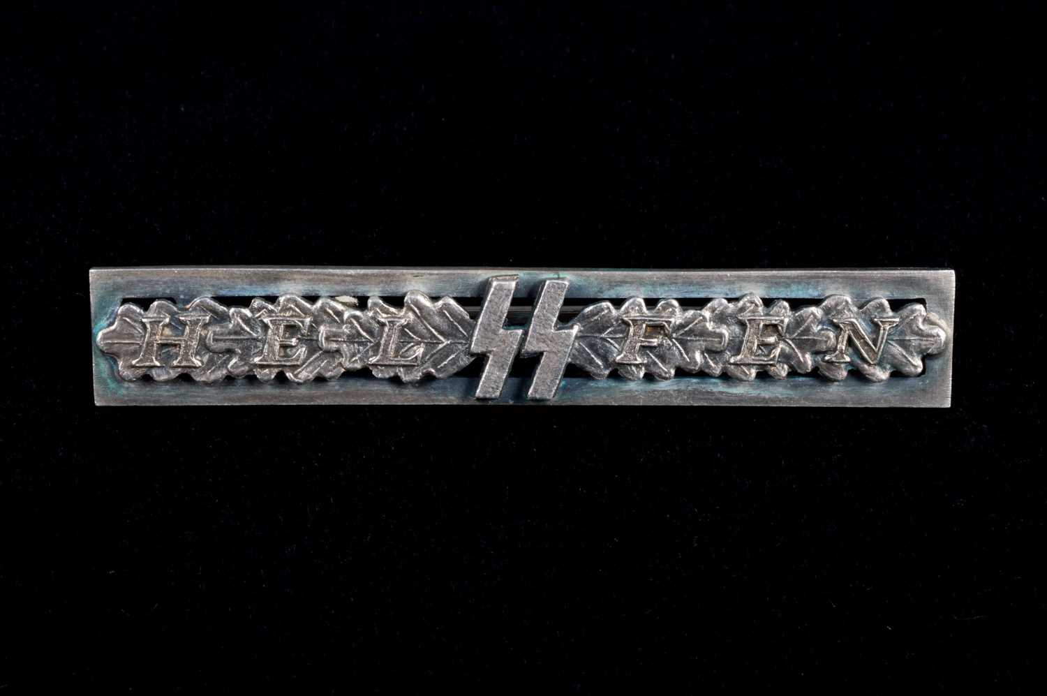 Lot 181 - An SS Female Auxiliaries Clasp