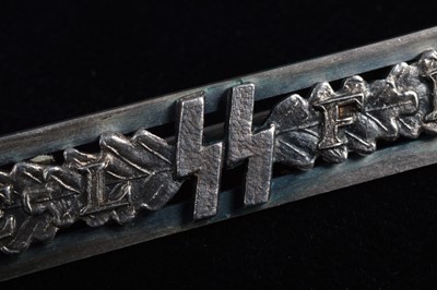Lot 181 - An SS Female Auxiliaries Clasp