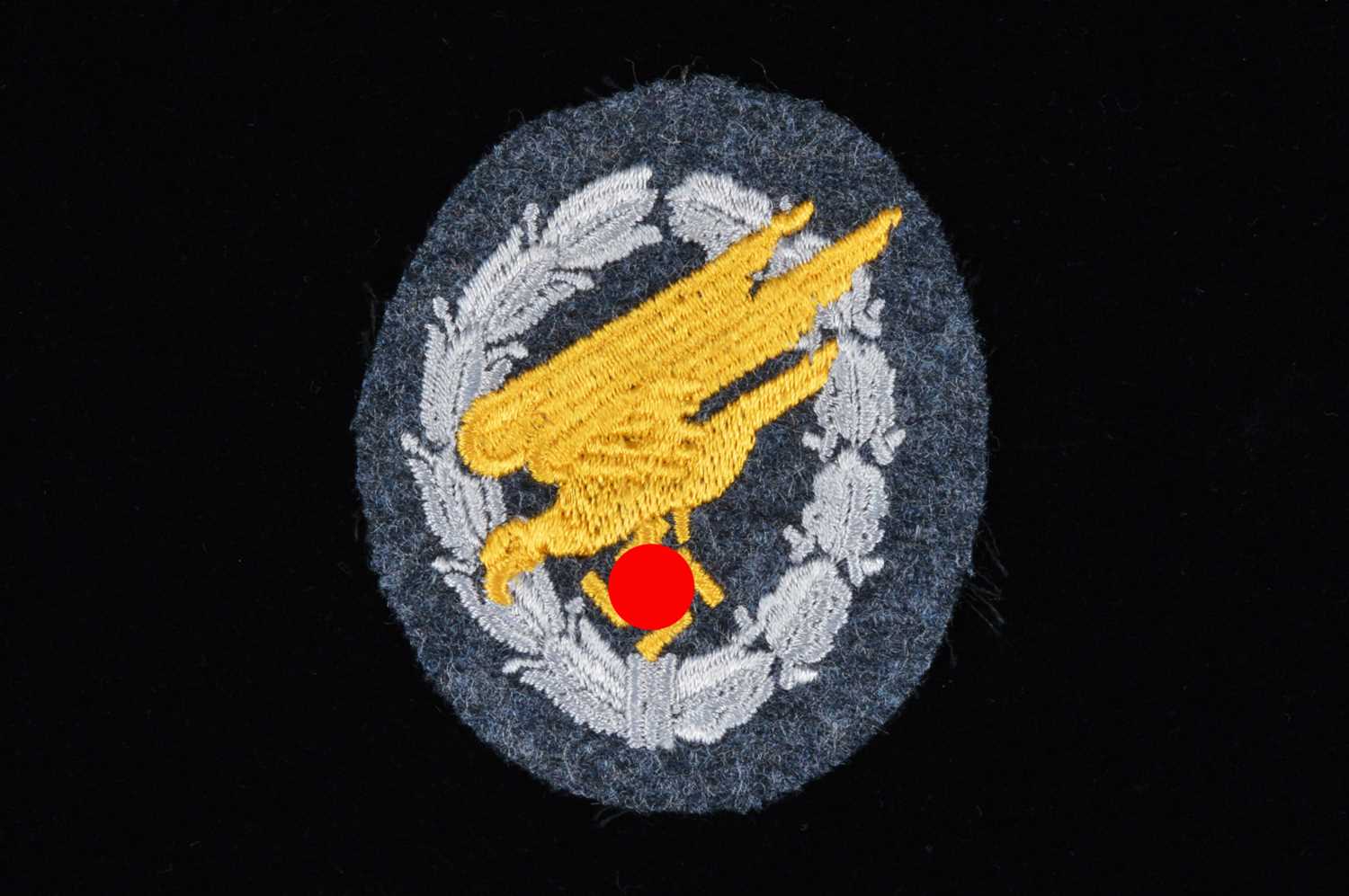 Lot 182 - A German Luftwaffe Parachutists Cloth Badge