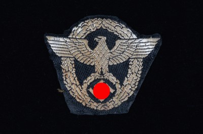 Lot 185 - A German Police Cap Eagle Insignia