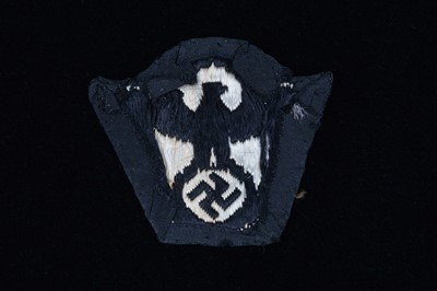 Lot 185 - A German Police Cap Eagle Insignia