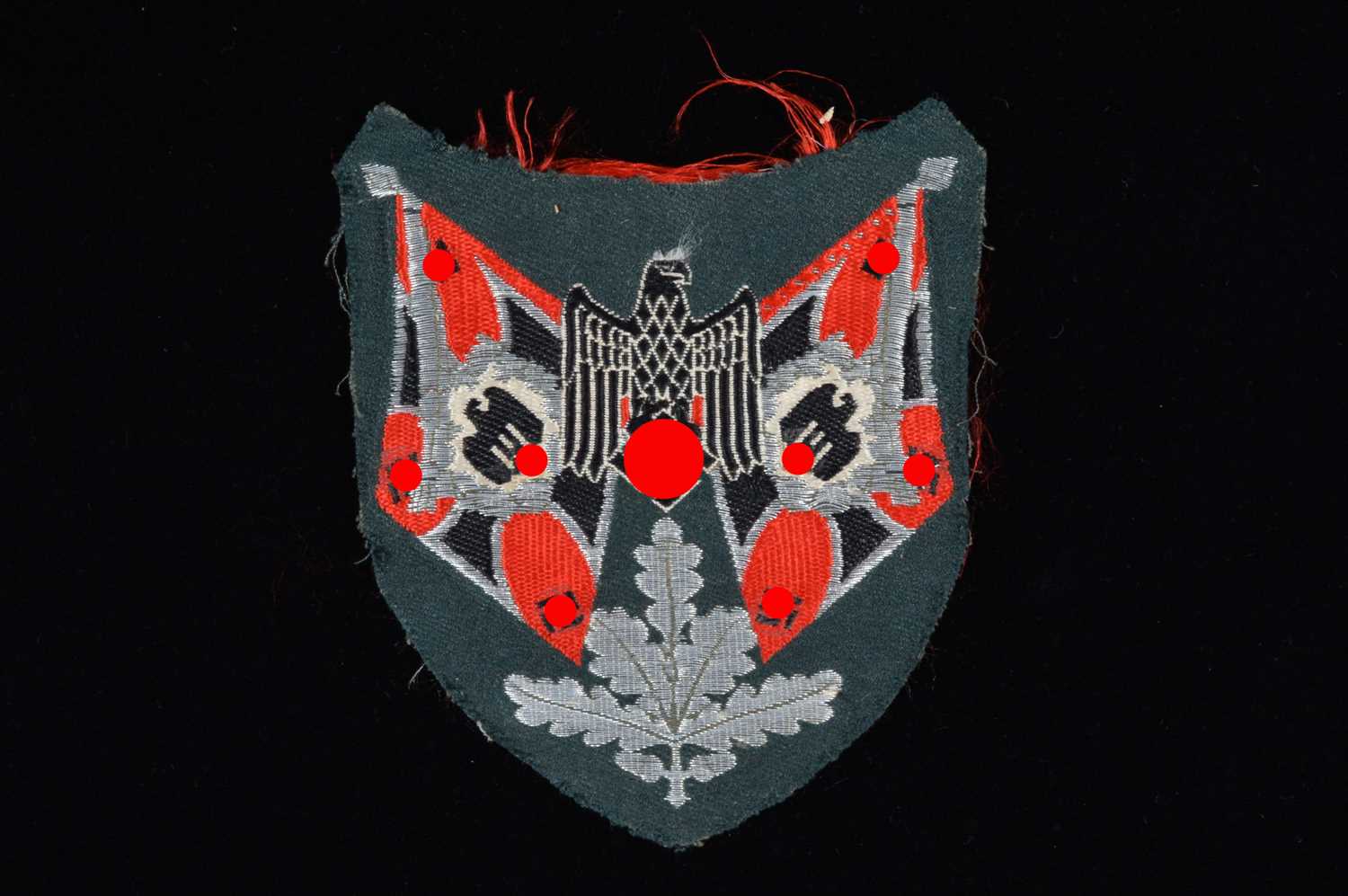 Lot 188 - A German Army/Heers Standard Bearers Cloth badge