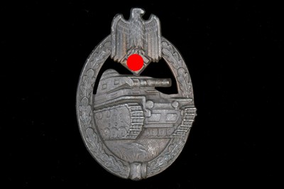 Lot 194 - A German Panzer Assault Badge