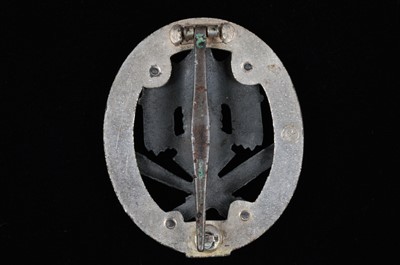 Lot 200 - A German SS/Army General Assault Badge for 25 Engagements