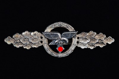 Lot 215 - A German Luftwaffe Transport and Glider Squadron Clasp