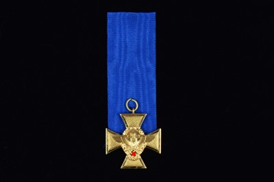 Lot 250 - A German Third Reich Police 25 Year Long Service medal