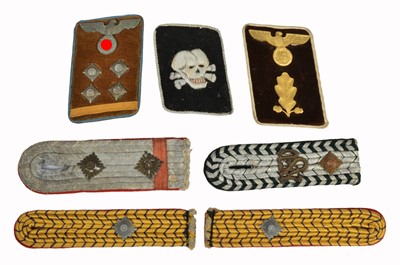Lot 289 - A German Third Reich Waffen SS Totenkopf Collar Tab
