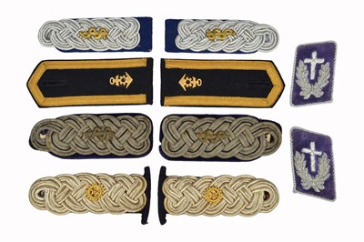 Lot 291 - A pair of Kriegsmarine Chaplin Collar Tabs