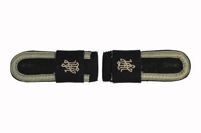 Lot 293 - A pair of Third Reich Waffen SS Private Infantry Shoulder Titles