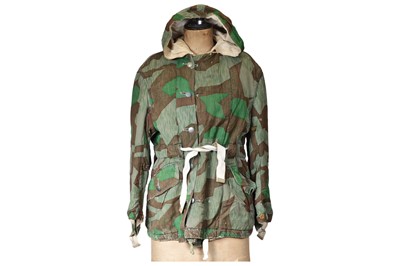 Lot 327 - A WWII German Wehrmacht Reversible Camouflage Winter Parka