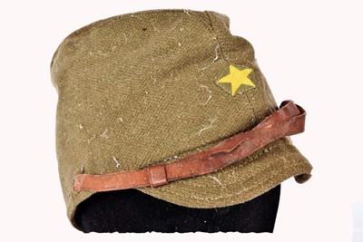 Lot 338 - An Imperial Japanese Army/Infantry Field Cap