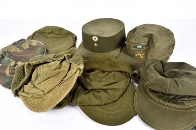 Lot 363 - A selection of Falklands Era Argentinian Hats and Caps