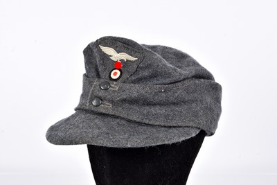 Lot 382 - A German Luftwaffe Woollen Ski Cap