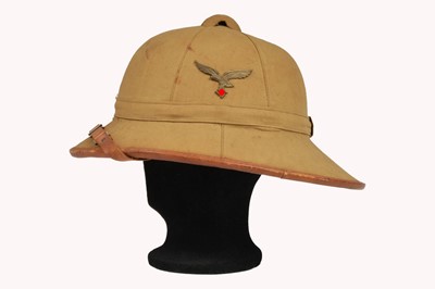 Lot 415 - A WWII German Luftwaffe Pith Helmet