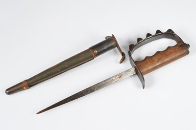 Lot 470 - A Scarce 1917 A.C & Co Flange Grip US Fighting Knife
