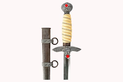 Lot 490 - A German Luftwaffe 2nd Pattern Dagger