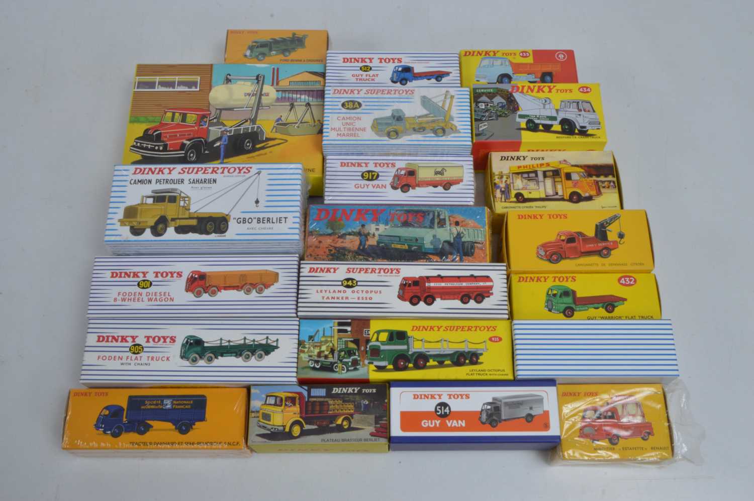 Lot 19 - Atlas Editions Dinky Commercial Vehicles (21)