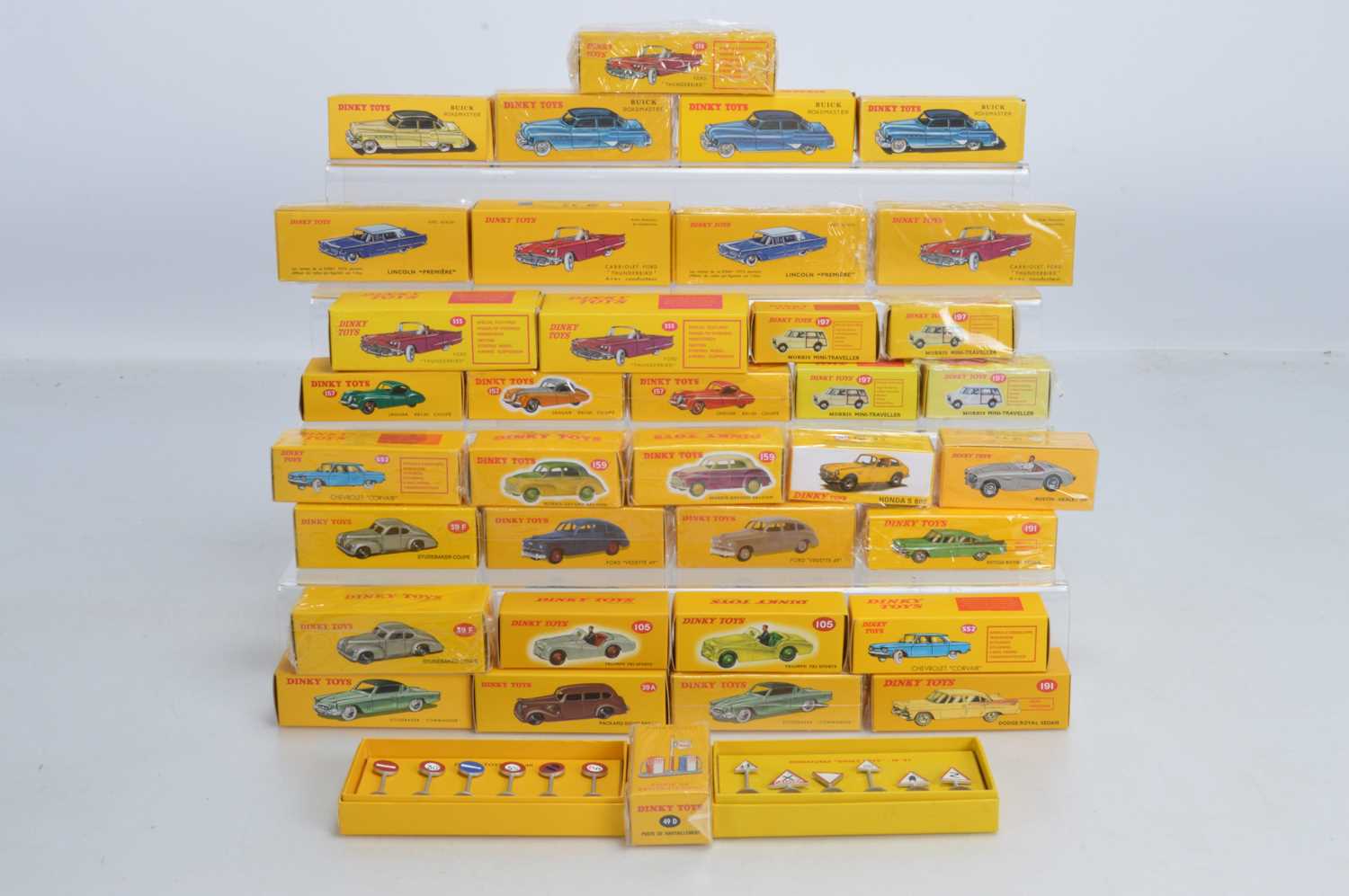 Lot 22 - Atlas Edition Dinky American and British Cars (38)