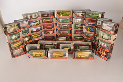 Lot 92 - Exclusive First Editions 1:76 Scale Vintage and Modern Hampshire Wiltshire and Dorset Buses (52)