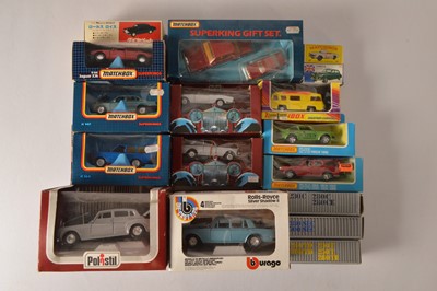 Lot 149 - 1970s and Later 1:24 Scale and Smaller Cars (17)