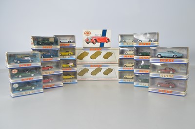 Lot 188 - Matchbox Dinky Vintage British Cars (25)