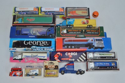 Lot 259 - Corgi Lledo and other Modern diecast vehicles mainly artic lorries (18)