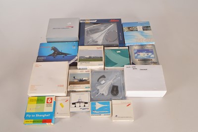 Lot 387 - Small Scale Diecast Civil Aircraft Models Including Concorde (16)