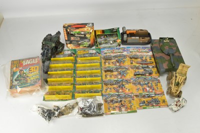 Lot 509 - Collection of modern Military toys and figures (qty)