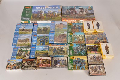 Lot 553 - Large collection of boxed 1/72 Scale American Civil War and general Wild West Figures and Artillery and Forts including French Indian War by various makers (31)