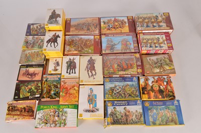 Lot 554 - Large collection of boxed 1/72 Scale Ancient Civilisation Soldiers and Warriors  Figures by various makers (34)