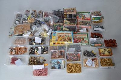 Lot 562 - Turkish Osman and other Medieval Figures  boxed and sorted Loose 1/72 Scale Figures (large qty)