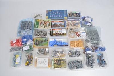 Lot 570 - Very large collection 1/72 Scale various Napoleonic Cavalry and Artillery boxed and mostly loose figures by various makers sorted  in standard size ( 4 boxes, 17 plastic boxes, 8 Bags 19 Sprues)
