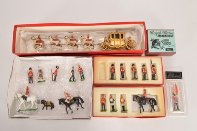 Lot 619 - John Hillco Coronation Coach and various mostly modern Ceremonial Figures by Britains and other makers (19 figures plus coach and Horses)