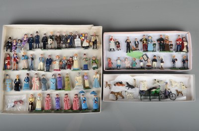 Lot 705 - A lot of loose civilian figures by Trophy, Tradition, Sarum, HM of GB, Britains, Blenheim, Marlborough, etc