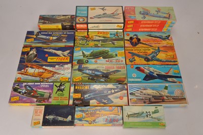Lot 745 - Linberg 1/48 and 1/72 boxed unmade Military Aircraft Model kits some with sound (22)