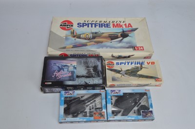 Lot 750 - Airfix 1/24 and 1/48 Spitfire kits Hobby Dax 1/72 American Fighter kits and Corgi WW2 Fighter Scramble Display all boxed (5)